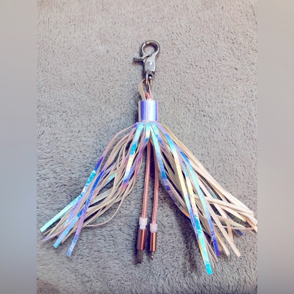 Iridescent Tassel iPhone Charger Keyring - Picture 2 of 3